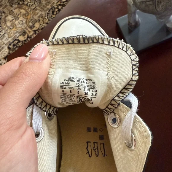 Converse Black and White Canvas Sneakers Low-Top Casual Size 8 - Picture 3 of 3